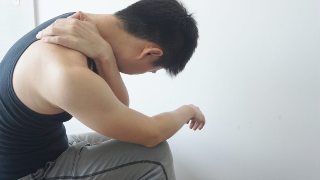 SLAP tear surgery
